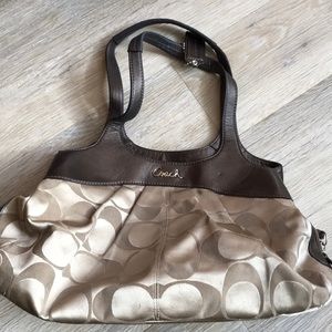 COACH || Authentic Lexi Signature Sateen Handbag
